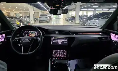 Audi e-tron 2022 0.2 Автомат в Москве № 212303, миниатюра 8