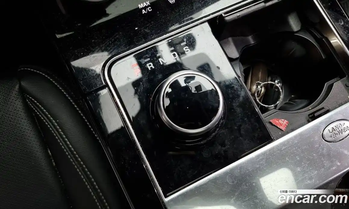 Land Rover Range-Rover Velar 2018 2.0 Автомат в Москве № 213542, фото 20