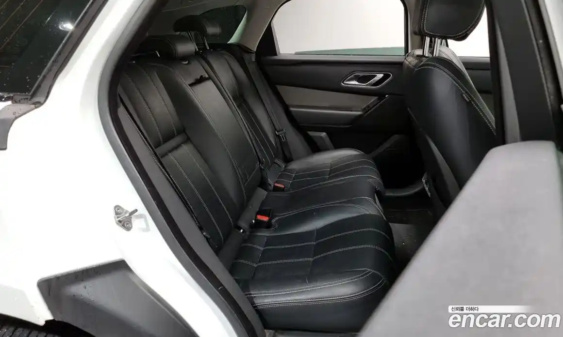 Land Rover Range-Rover Velar 2018 2.0 Автомат в Москве № 213542, фото 4