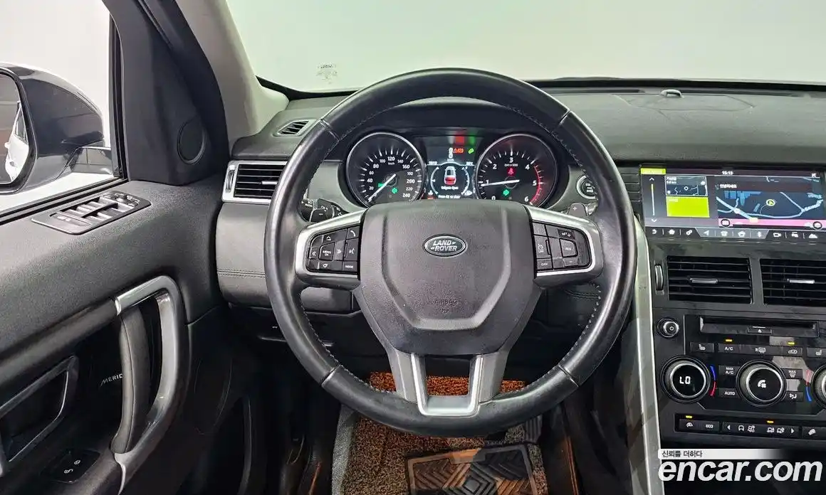 Land Rover Discovery Sport 2017 2.0 Автомат в Москве № 213630, фото 13