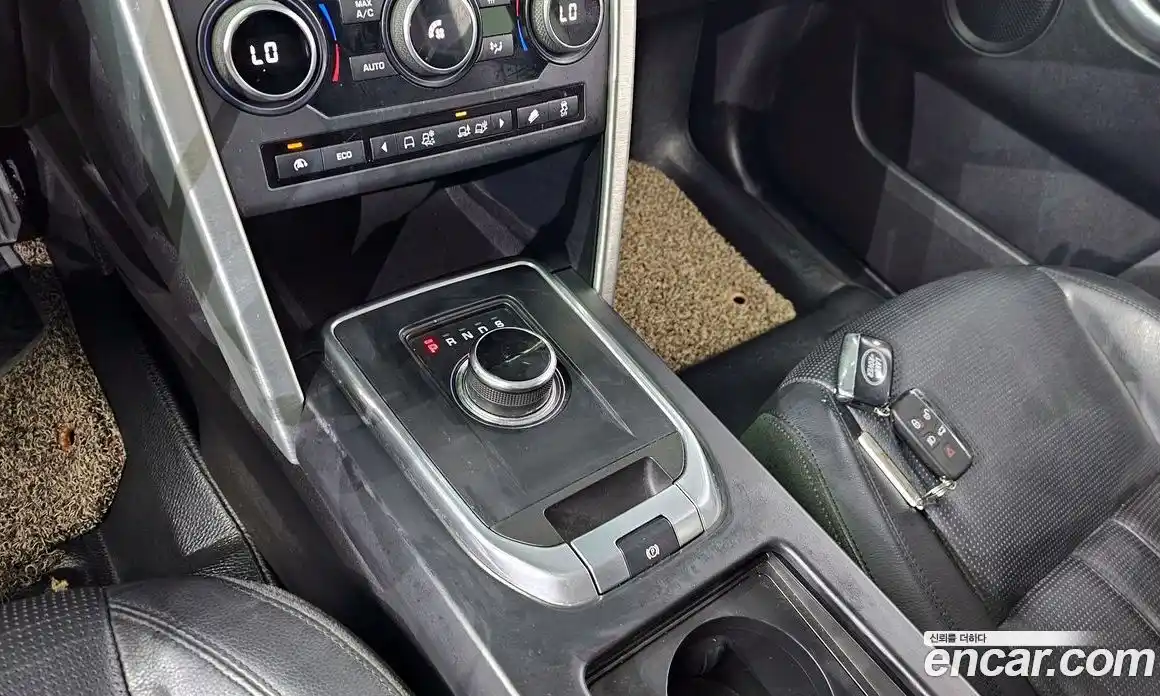 Land Rover Discovery Sport 2017 2.0 Автомат в Москве № 213630, фото 18