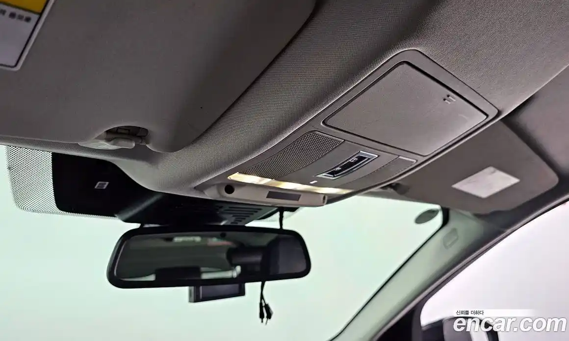 Land Rover Discovery Sport 2017 2.0 Автомат в Москве № 213630, фото 19