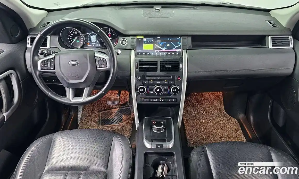 Land Rover Discovery Sport 2017 2.0 Автомат в Москве № 213630, фото 20