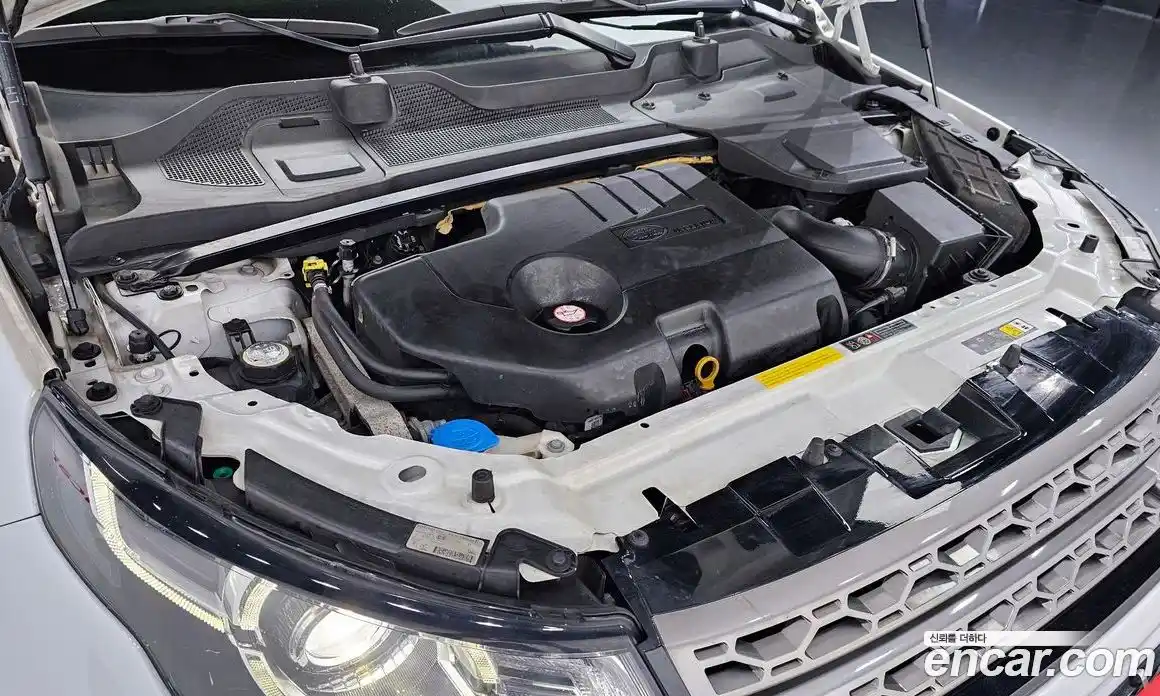 Land Rover Discovery Sport 2017 2.0 Автомат в Москве № 213630, фото 6