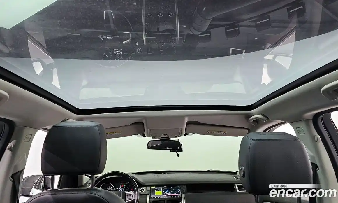 Land Rover Discovery Sport 2017 2.0 Автомат в Москве № 213630, фото 10