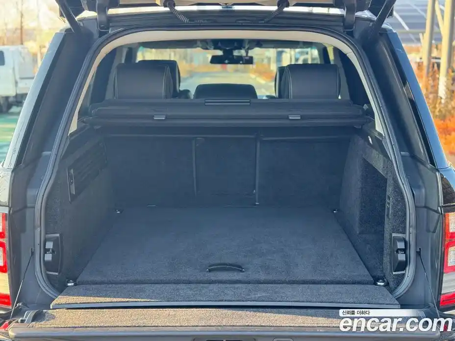 Land Rover Range-Rover 2015 4.4 Автомат в Москве № 213758, фото 19