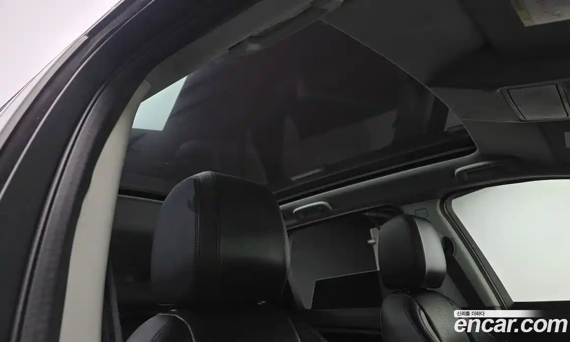 Land Rover Discovery Sport 2017 2.0 Автомат в Москве № 213792, фото 17