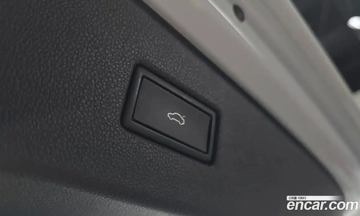 Volkswagen Tiguan 2022 2.0 Автомат в Москве № 215046, фото 15