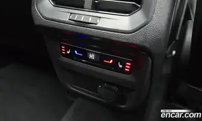 Volkswagen Tiguan 2022 2.0 Автомат в Москве № 215046, миниатюра 2