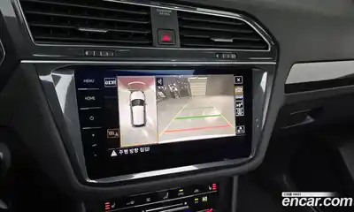 Volkswagen Tiguan 2022 2.0 Автомат в Москве № 215046, миниатюра 3