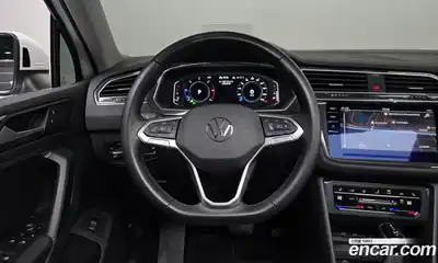 Volkswagen Tiguan 2022 2.0 Автомат в Москве № 215046, миниатюра 10