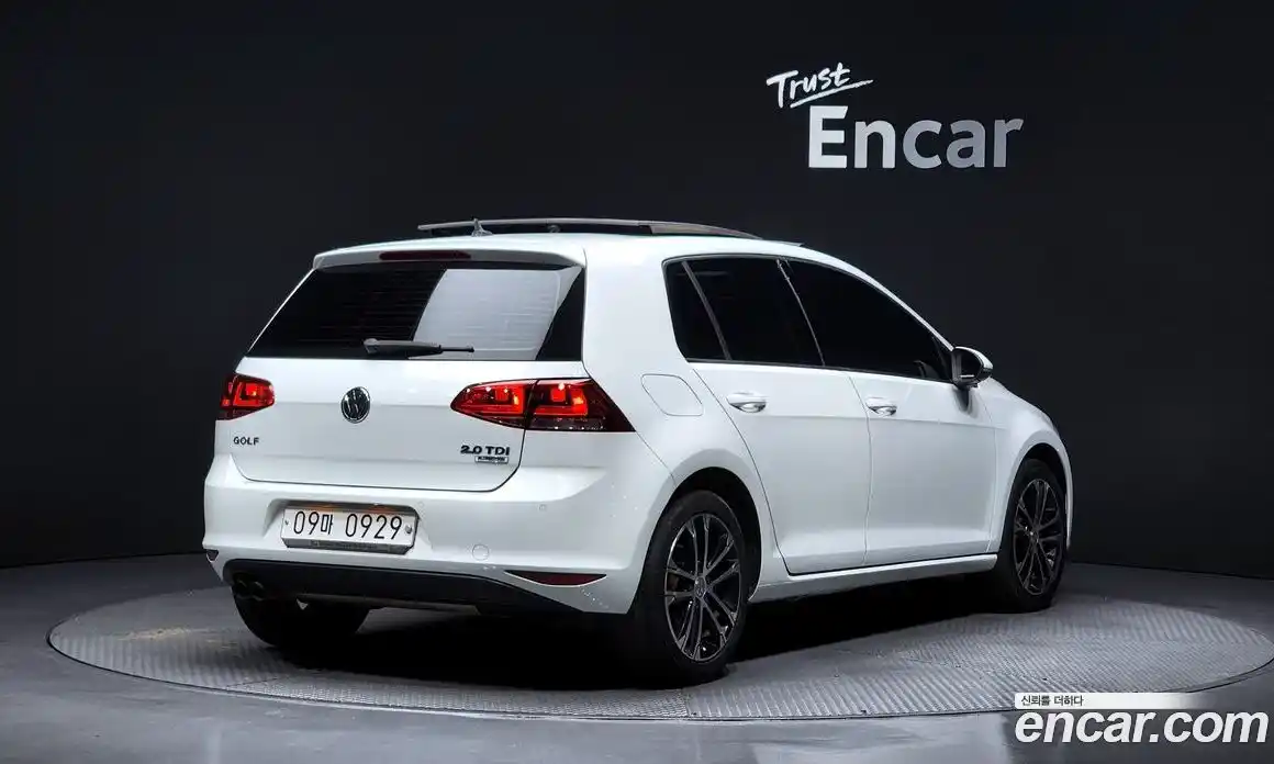 Volkswagen Golf 2016 2.0 Автомат в Москве № 215274, фото 12