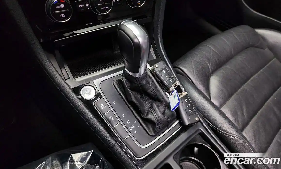 Volkswagen Golf 2016 2.0 Автомат в Москве № 215274, фото 13