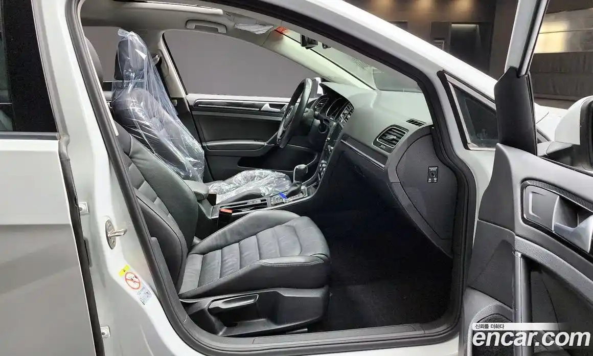 Volkswagen Golf 2016 2.0 Автомат в Москве № 215274, фото 14