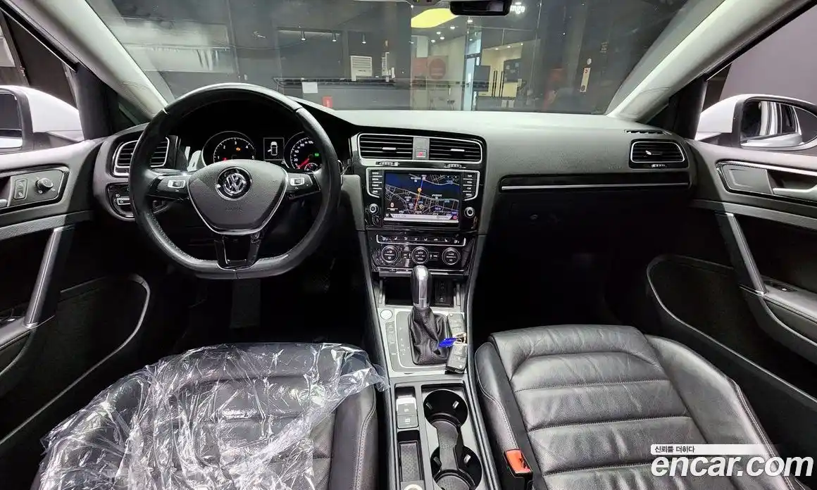 Volkswagen Golf 2016 2.0 Автомат в Москве № 215274, фото 15