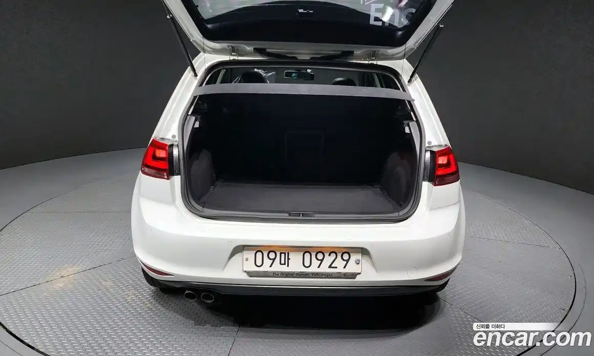 Volkswagen Golf 2016 2.0 Автомат в Москве № 215274, фото 19