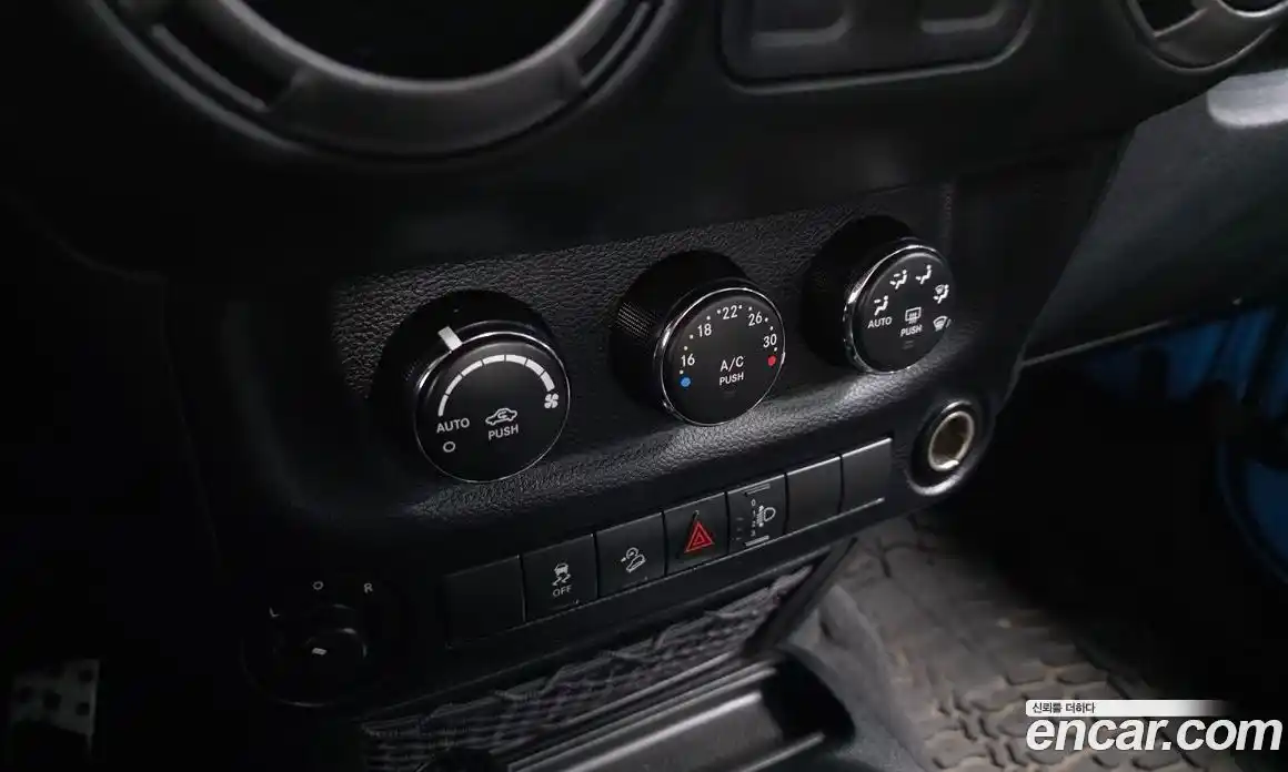 Jeep Wrangler 2017 3.6 Автомат в Москве № 215316, фото 14