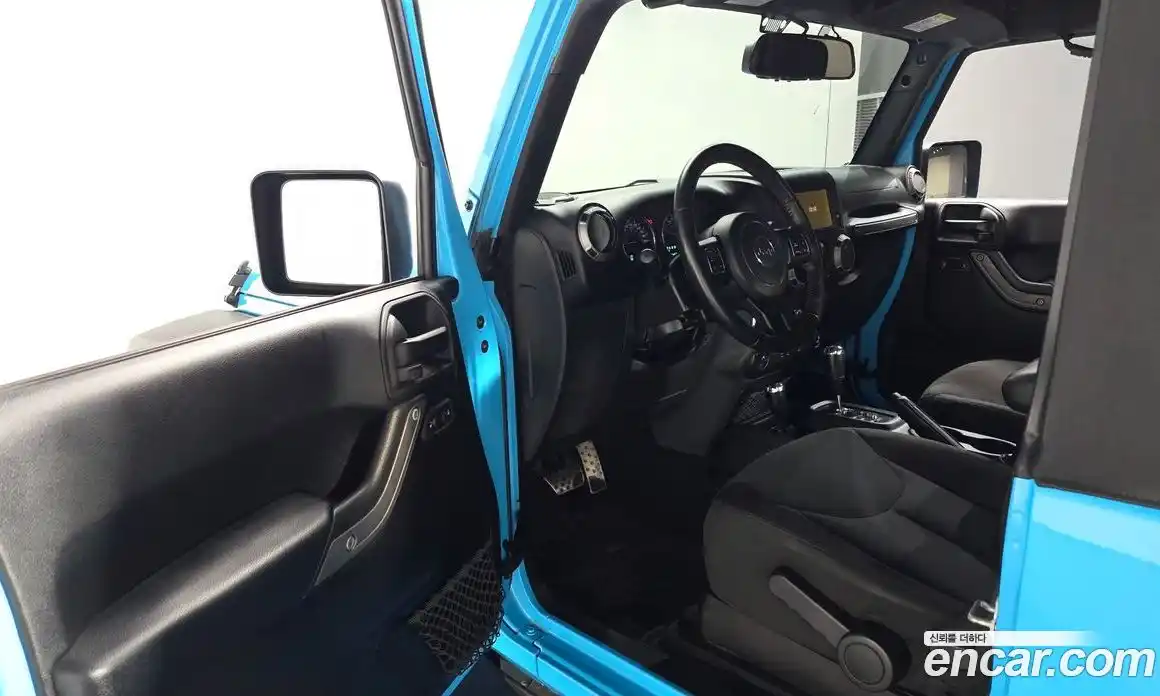 Jeep Wrangler 2017 3.6 Автомат в Москве № 215316, фото 3