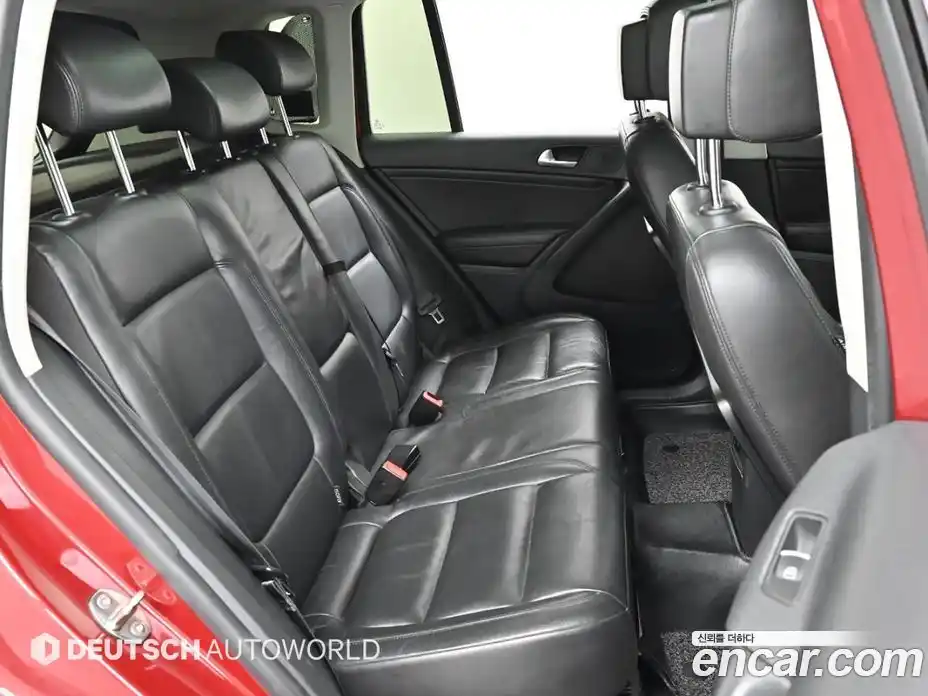 Volkswagen Tiguan 2013 2.0 Автомат в Москве № 215329, фото 12