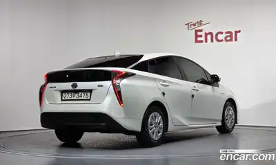 Toyota Prius 2017 1.8 Автомат в Москве № 215528, миниатюра 2