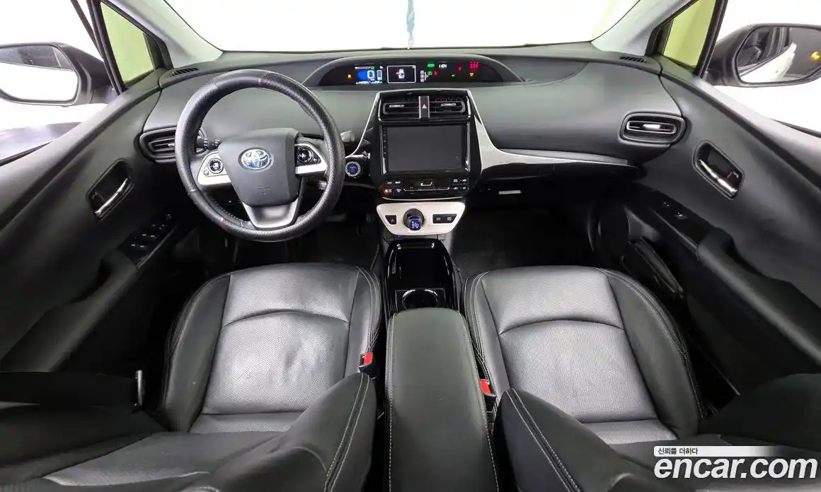 Toyota Prius 2017 1.8 Автомат в Москве № 215528, фото 7