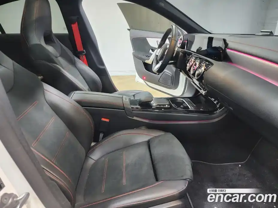 Mercedes-Benz CLA-Class 2021 2.0 Автомат в Москве № 221549, фото 15