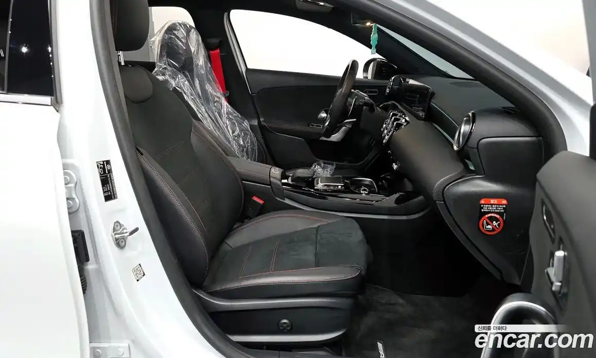 Mercedes-Benz A-Class 2022 2.0 Автомат в Москве № 222901, фото 17