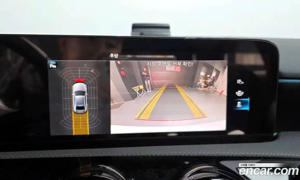 Mercedes-Benz A-Class 2022 2.0 Автомат в Москве № 222901, фото 20