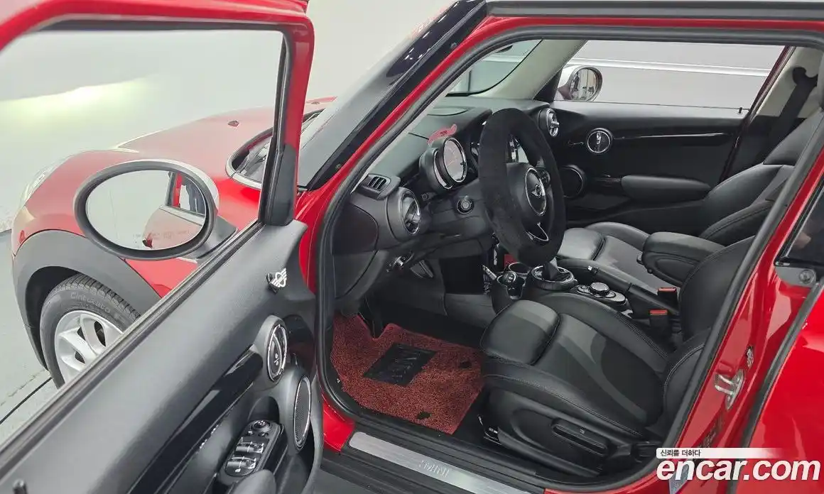 Mini Cooper 2016 1.5 Автомат в Москве № 224170, фото 11