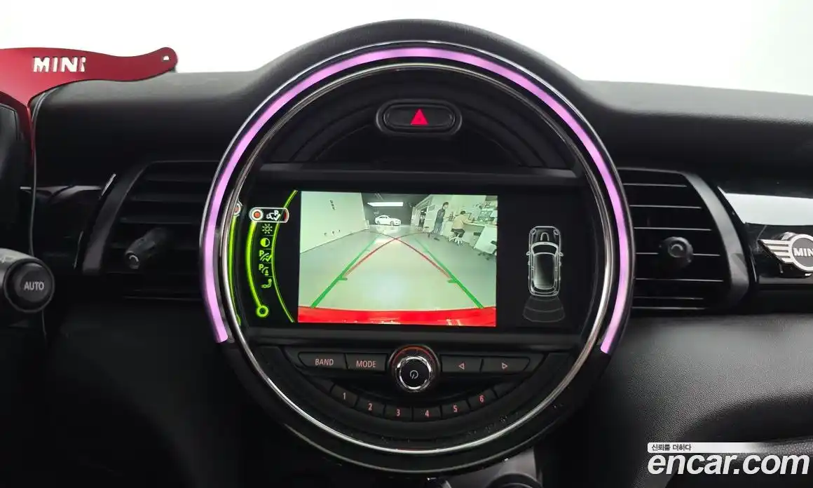 Mini Cooper 2016 1.5 Автомат в Москве № 224170, фото 14