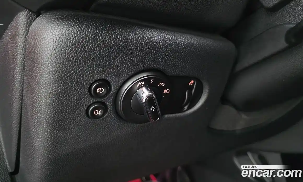 Mini Cooper 2016 1.5 Автомат в Москве № 224170, фото 18