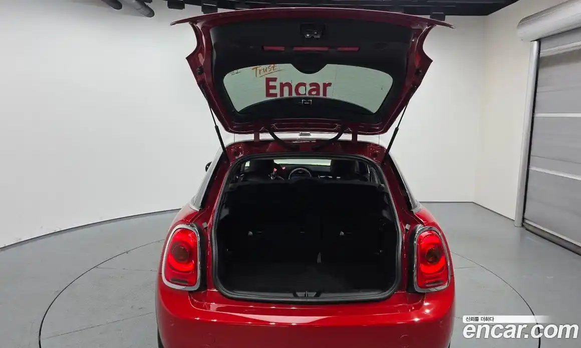 Mini Cooper 2016 1.5 Автомат в Москве № 224170, фото 20