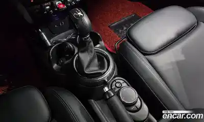 Mini Cooper 2016 1.5 Автомат в Москве № 224170, миниатюра 9