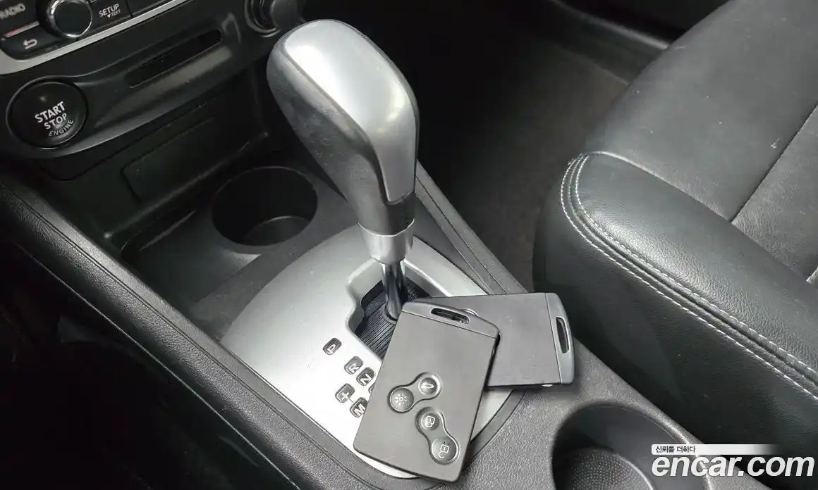 Renault SM3 2013 1.6 Автомат в Москве № 225922, фото 13