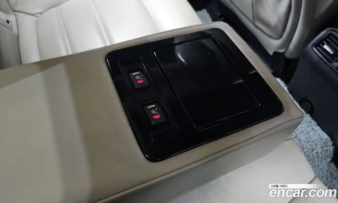 Renault SM6 2016 1.6 Автомат в Москве № 225954, фото 18