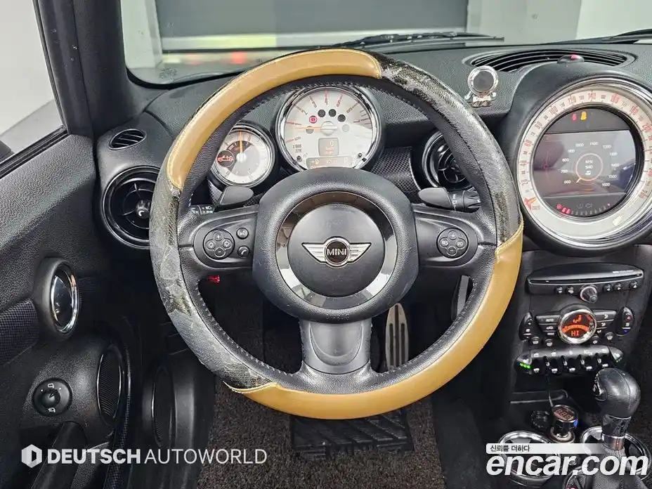 Mini Cooper Convertible 2012 1.6 Автомат в Москве № 227612, фото 13