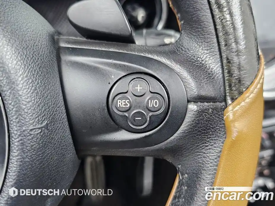 Mini Cooper Convertible 2012 1.6 Автомат в Москве № 227612, фото 16