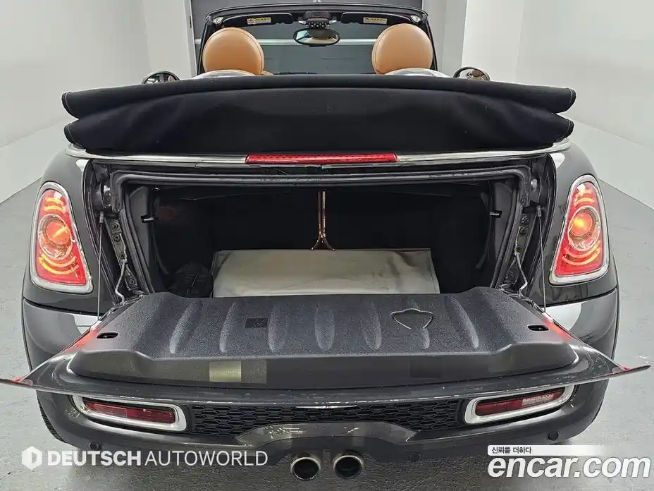 Mini Cooper Convertible 2012 1.6 Автомат в Москве № 227612, фото 19