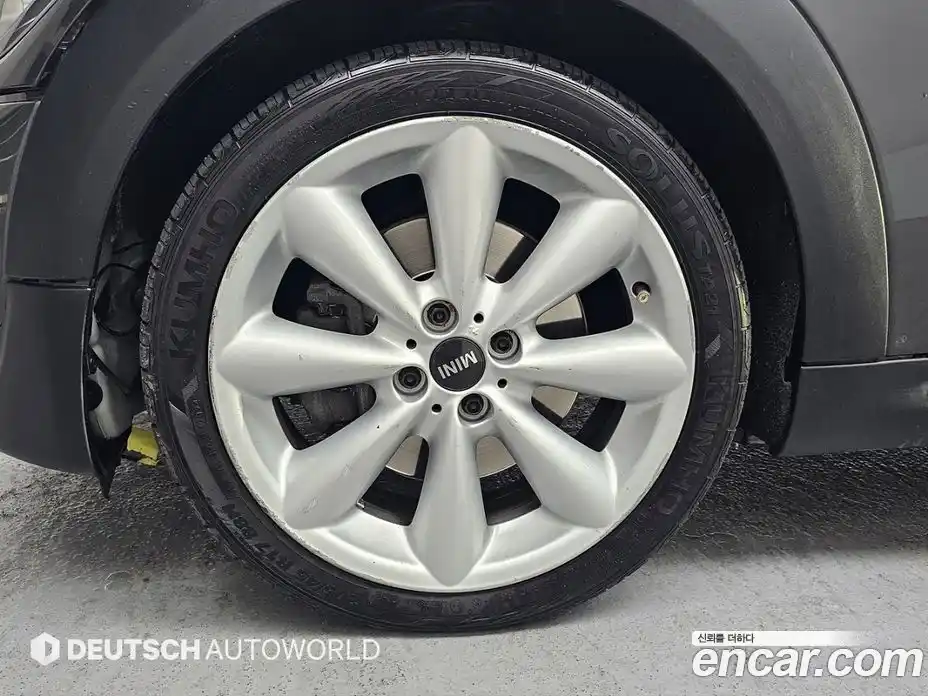 Mini Cooper Convertible 2012 1.6 Автомат в Москве № 227612, фото 5