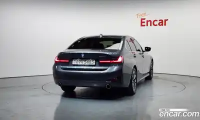 BMW 3-Series 2022 2.0 Автомат в Москве № 228491, миниатюра 11