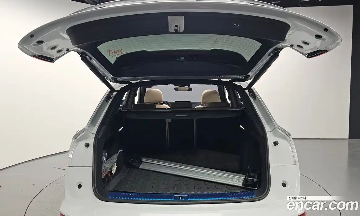 Audi Q5 2021 2.0 Автомат в Москве № 229980, фото 20