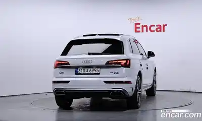 Audi Q5 2021 2.0 Автомат в Москве № 229980, миниатюра 4
