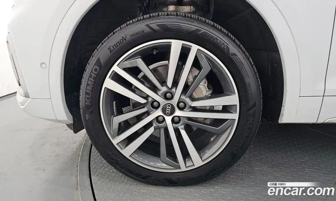 Audi Q5 2021 2.0 Автомат в Москве № 229980, фото 5