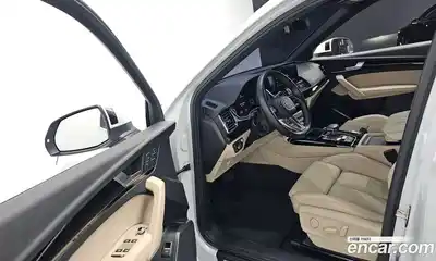 Audi Q5 2021 2.0 Автомат в Москве № 229980, миниатюра 10