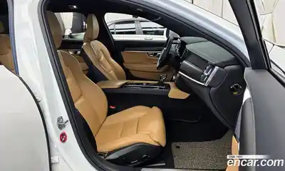 Volvo V90 2019 2.0 Автомат в Москве № 230658, миниатюра 11