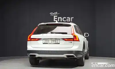 Volvo V90 2019 2.0 Автомат в Москве № 230658, миниатюра 4