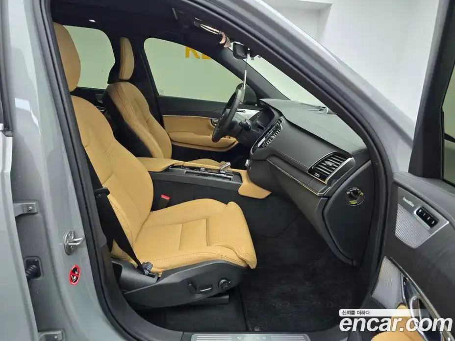 Volvo XC90 2025 2.0 Автомат в Москве № 230778, фото 13
