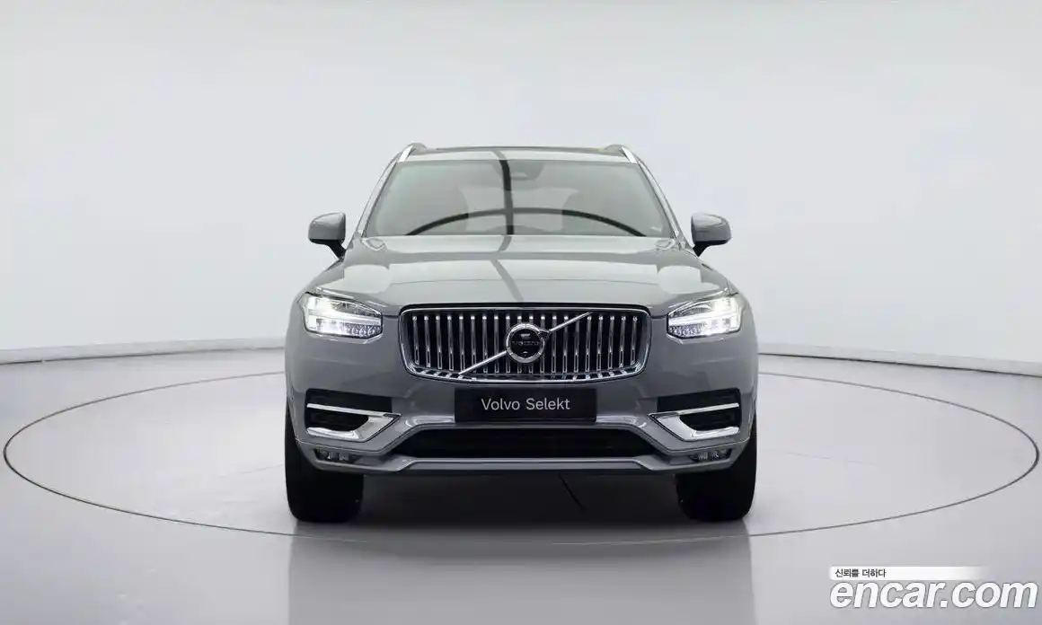 Volvo XC90 2025 2.0 Автомат в Москве № 230778, фото 3