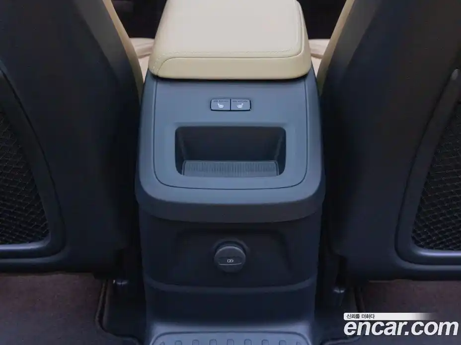 Volvo XC60 2025 2.0 Автомат в Москве № 230843, фото 16