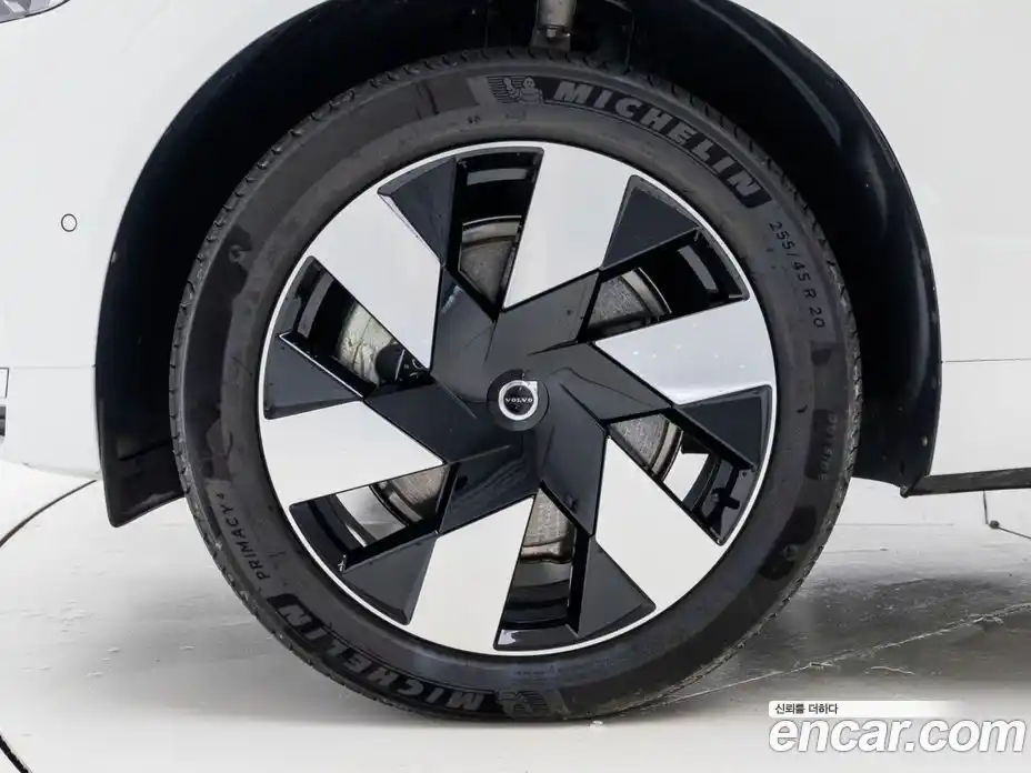 Volvo XC60 2025 2.0 Автомат в Москве № 230843, фото 5